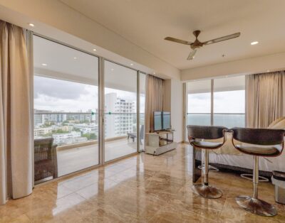 A un paso de la playa y a 12 minutos del aeropuerto